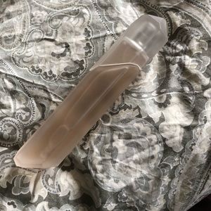 KKW CRYSTAL GARDENIA OUD